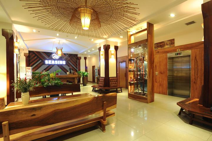 Hotel Interior 6 of 86