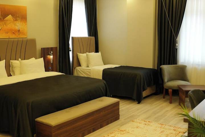 Room 11 of 46