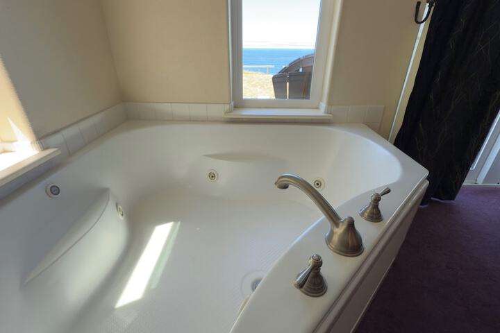 Hot Tub 121 of 165
