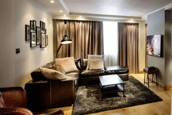 Room 15 of 42