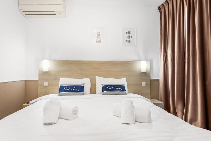 Room 8 of 30