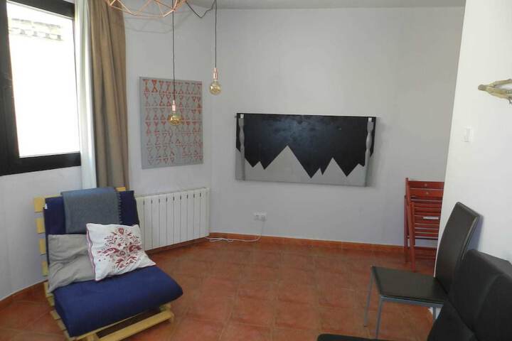 Room 13 of 35