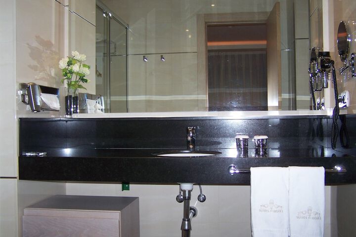 Clean Restrooms