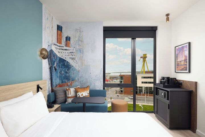 Room 37 of 80