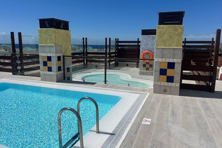 Hotel with Pool