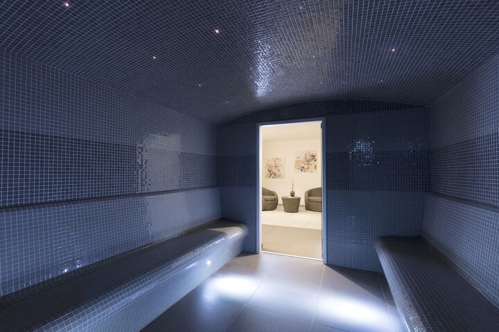 Room 43 of 74