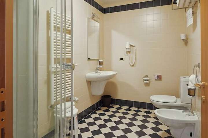 Clean Restrooms