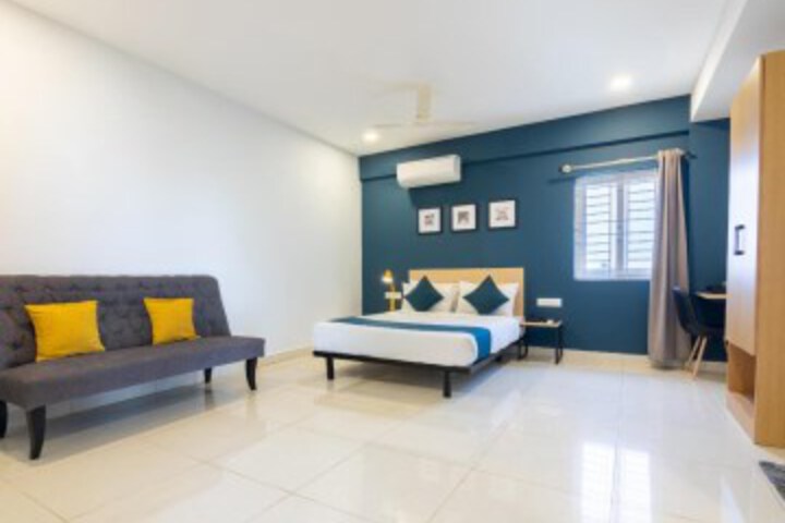 SilverKey Executive Stays 30377 Siri Square