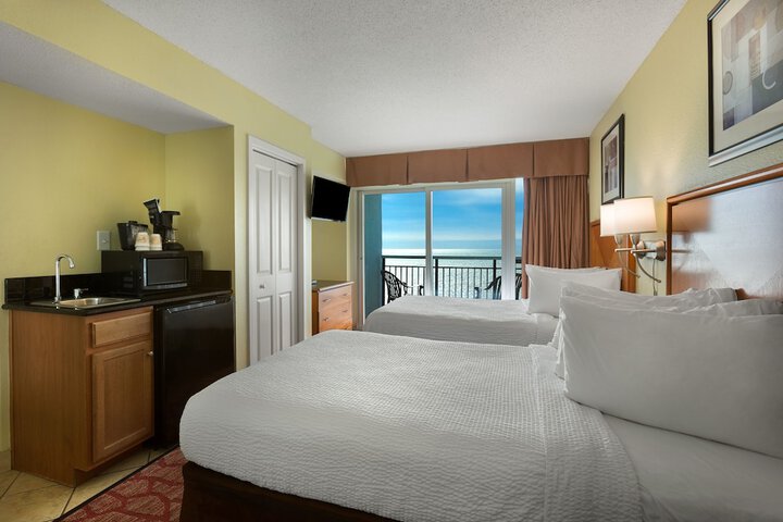 Room 4 of 77