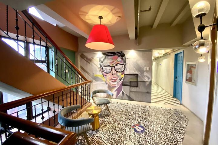 Ballroom/Hall 51 of 69