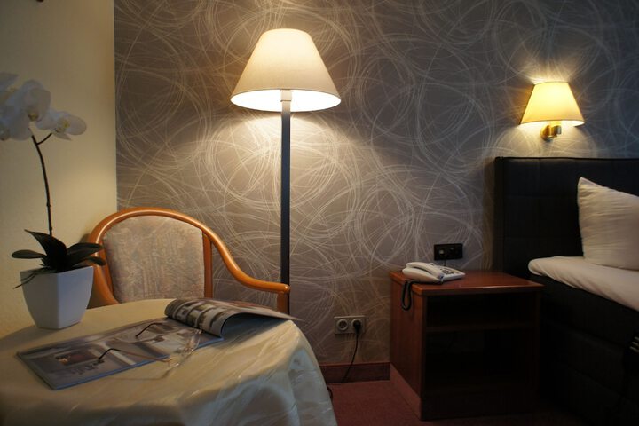 Room 6 of 51