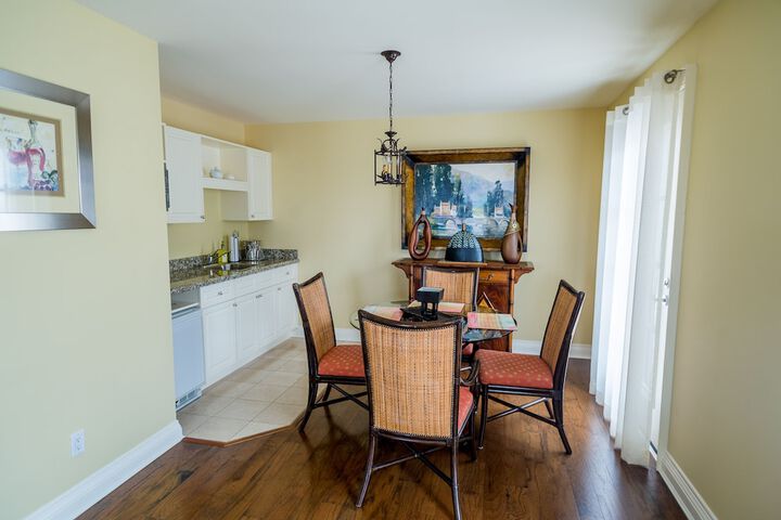 1 Queen Bed 2 Twin Beds 2 Bedroom Terrace Suite (7 of 27)