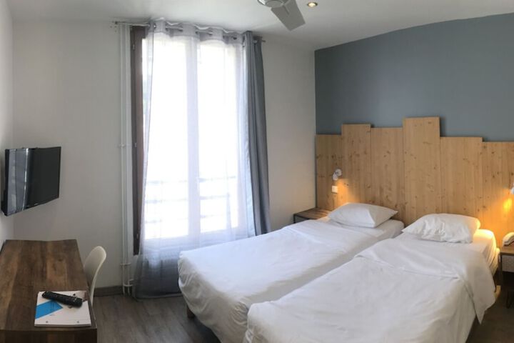 Room 15 of 38