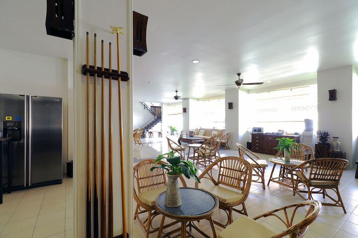 Lobby Entry