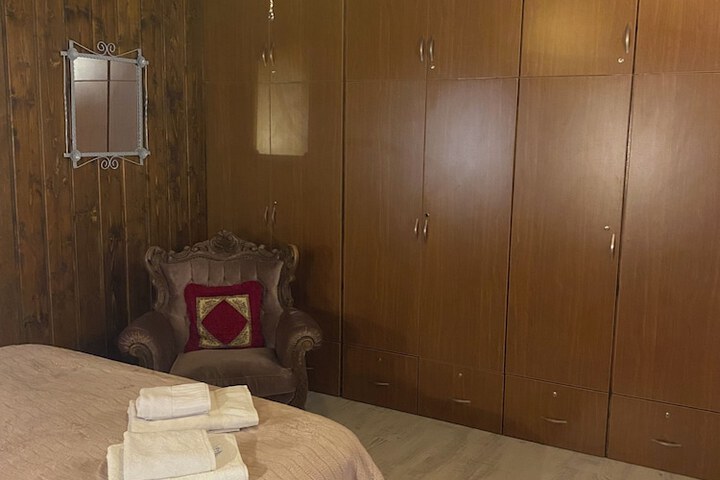 Room 15 of 113