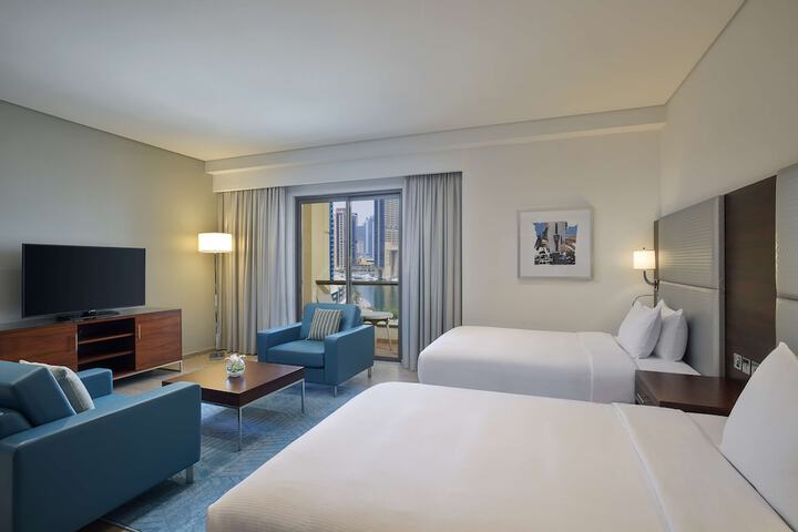 Room 34 of 199