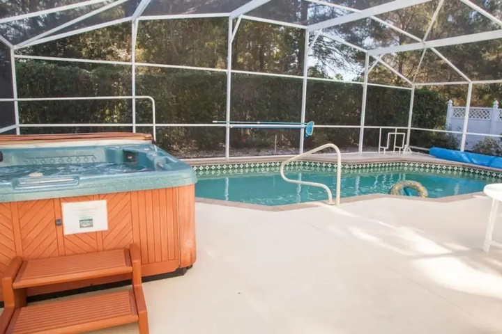 Pool 14 of 27