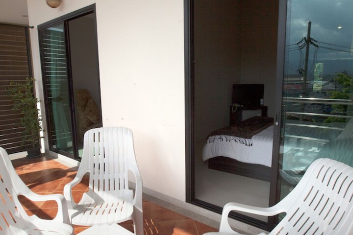 Terrace/Patio 9 of 34