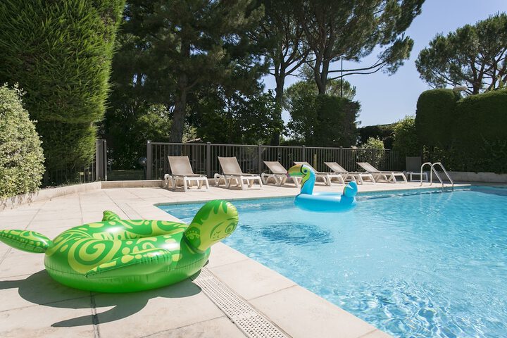 Pool 56 of 134