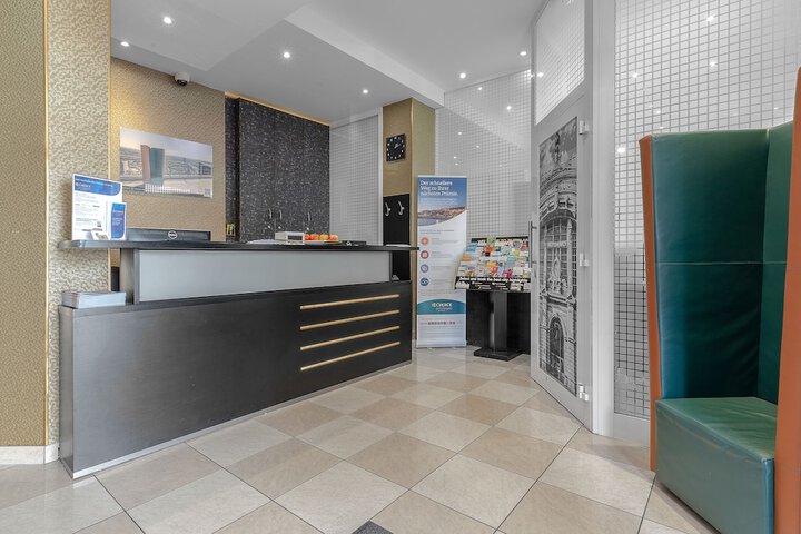 Hotel Interior 4 of 65