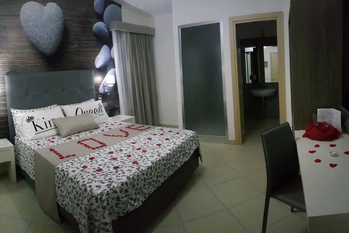 Room 8 of 39