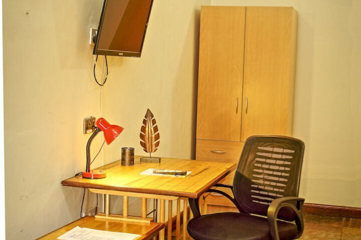 In-room business center