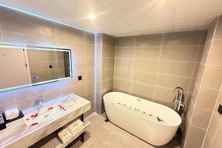 Room 20 of 32