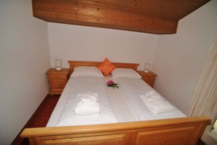 Room 16 of 17
