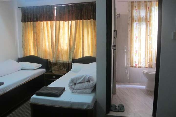 Room 8 of 31