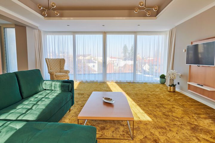 Room 23 of 45