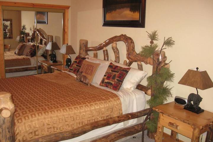 Room 8 of 32