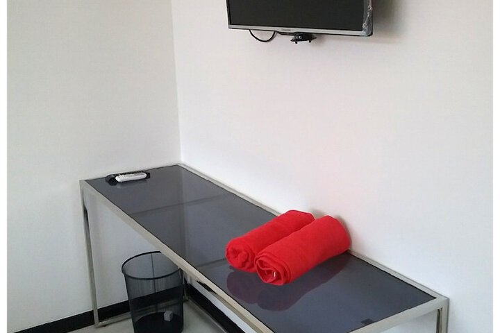 Room 6 of 24