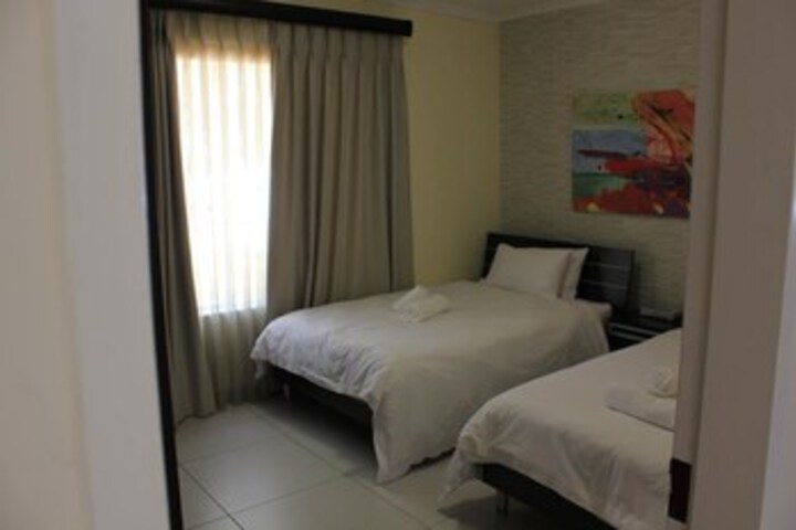Room 34 of 42