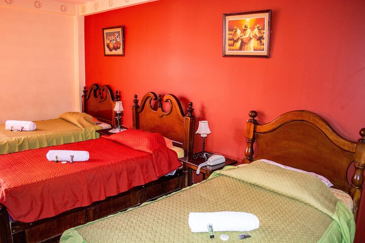 Room 17 of 27