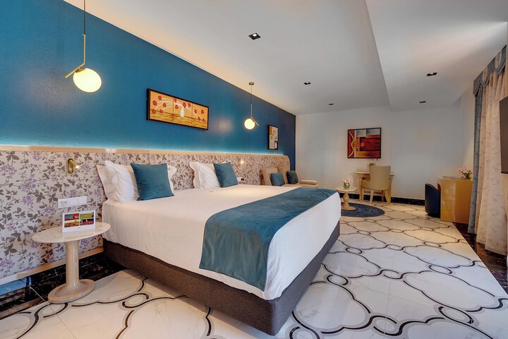 Room 7 of 54