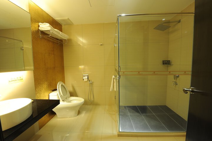 Room 20 of 27