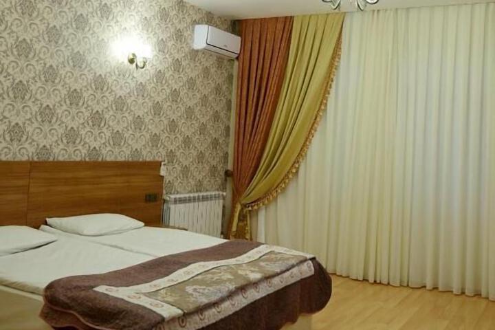 Room 42 of 45