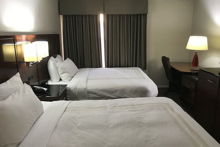 Standard Double Room 2 Queen Beds (1 of 18)
