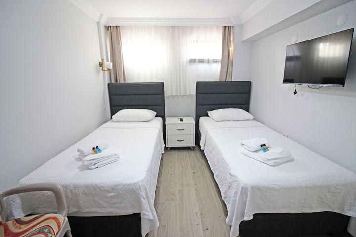Room 14 of 44