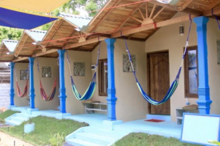 SURF CAMP ARUGAMBAY