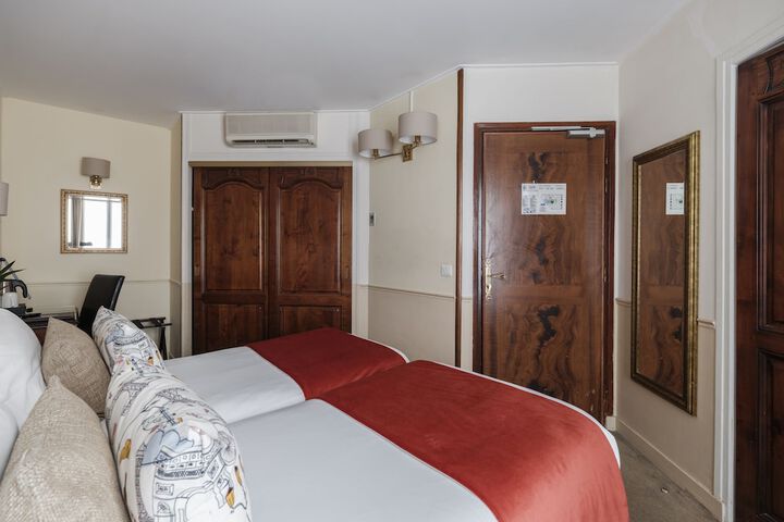 Room 41 of 95