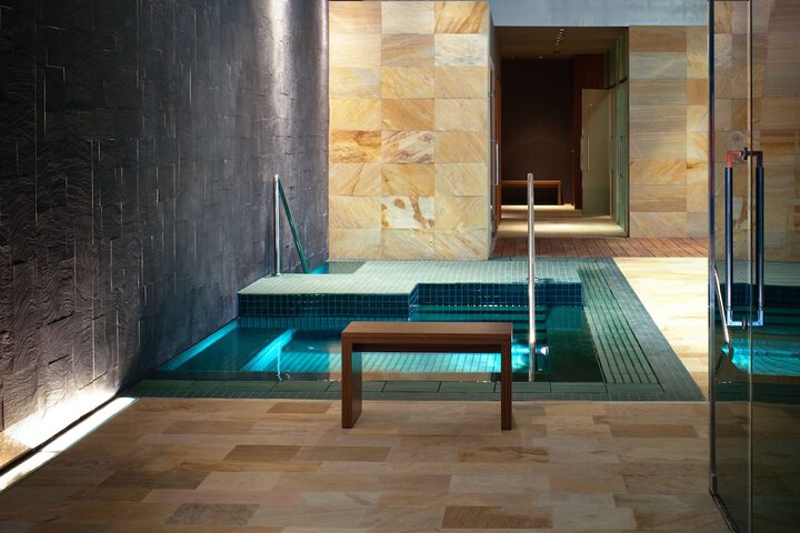 Pool 73 of 136