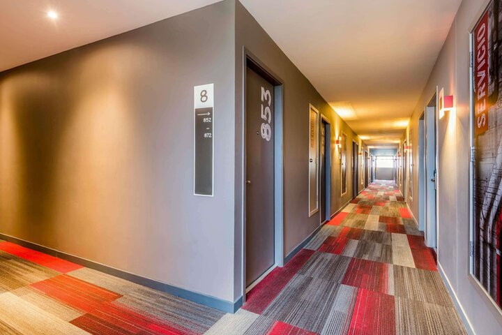Room 30 of 80