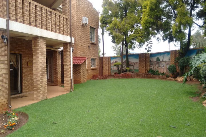 Hotel Exterior 41 of 46