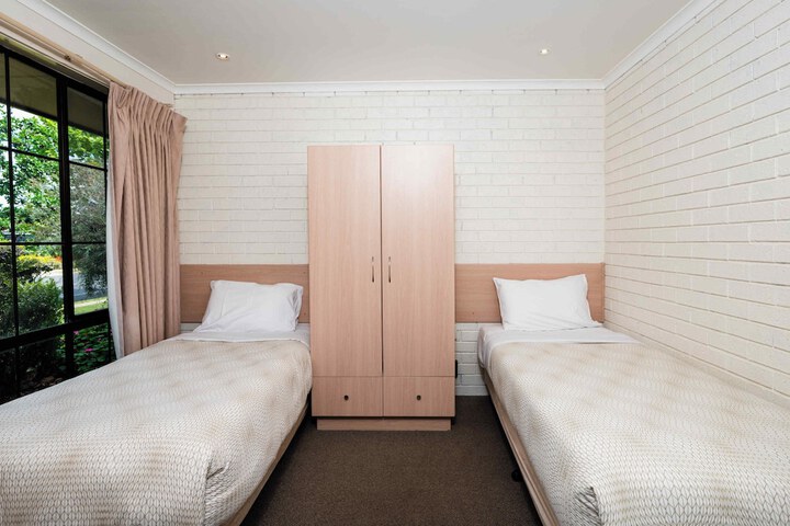 Room 30 of 95