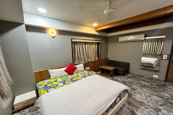 Room 14 of 31