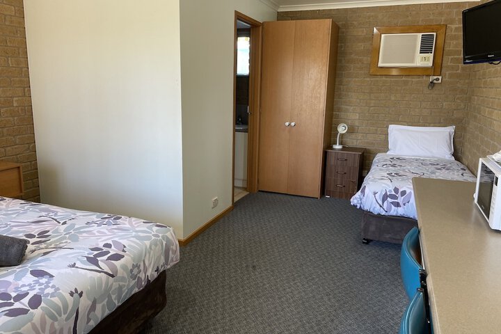 Room 6 of 51