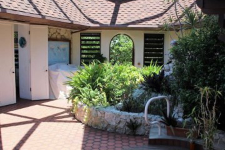 Hotel 64 of 67