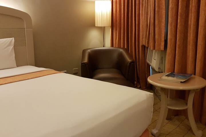 Room 21 of 44