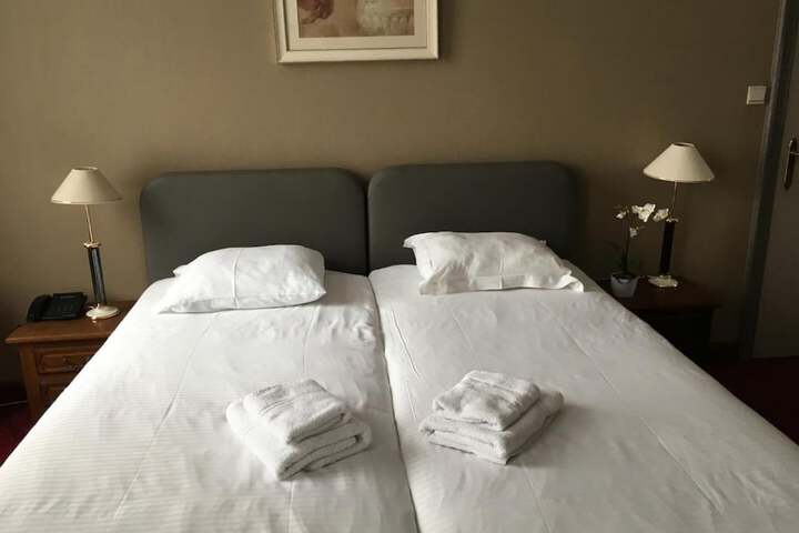 Room 15 of 47
